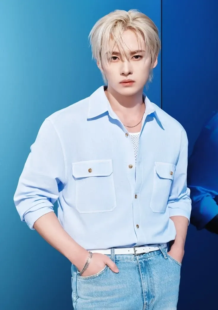 Lee Know (Stray Kids)的最新照片