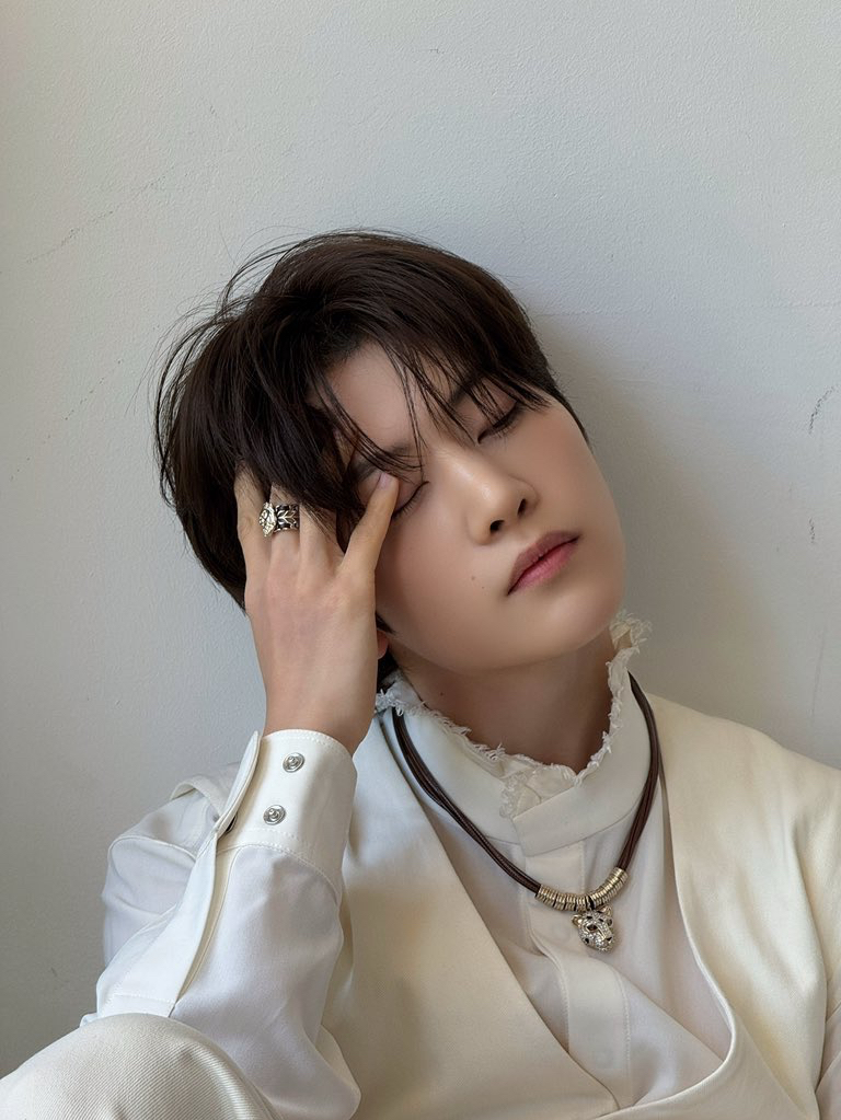 Latest photo of Seok Matthew (ZEROBASEONE)