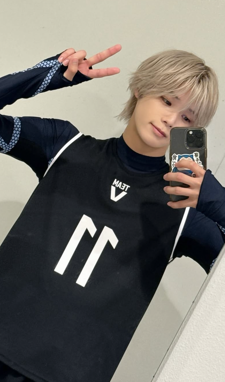 Behind-the-scenes cut of K (&TEAM)
