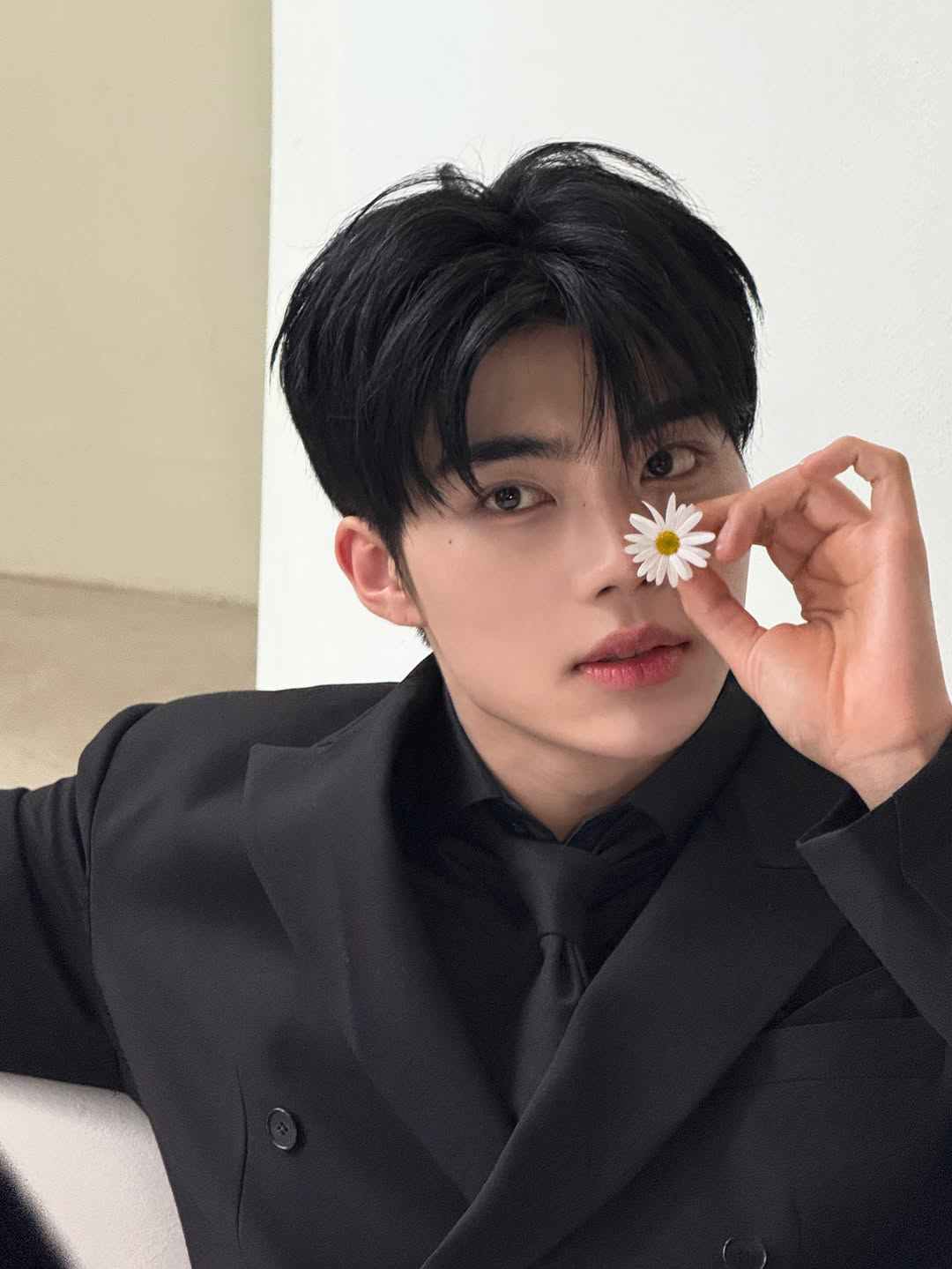 Recent activity shot of Park Gunwook (ZEROBASEONE)