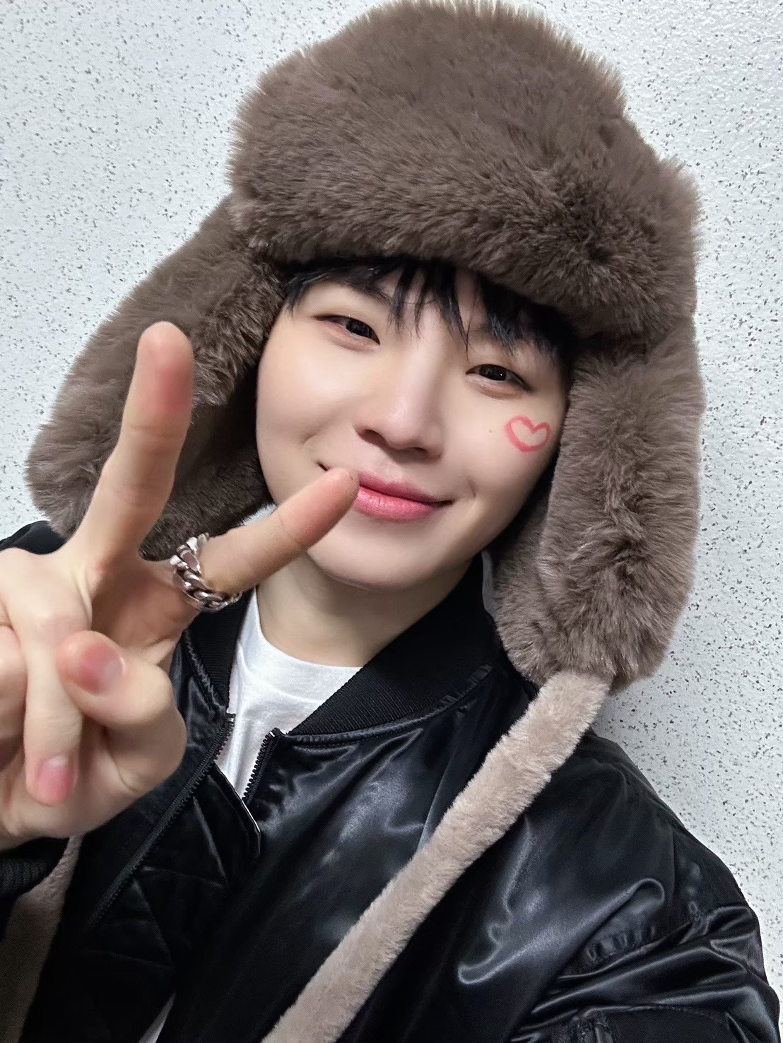 Latest photo of Woozi (SEVENTEEN)