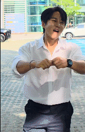 Momen yang diabadikan oleh penggemar Hwang Chiyeol