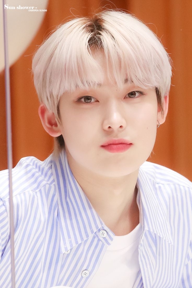 Foto aktivitas terbaru ENHYPEN