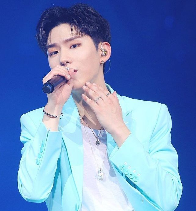 基贤 (MONSTA X)的幕后花絮