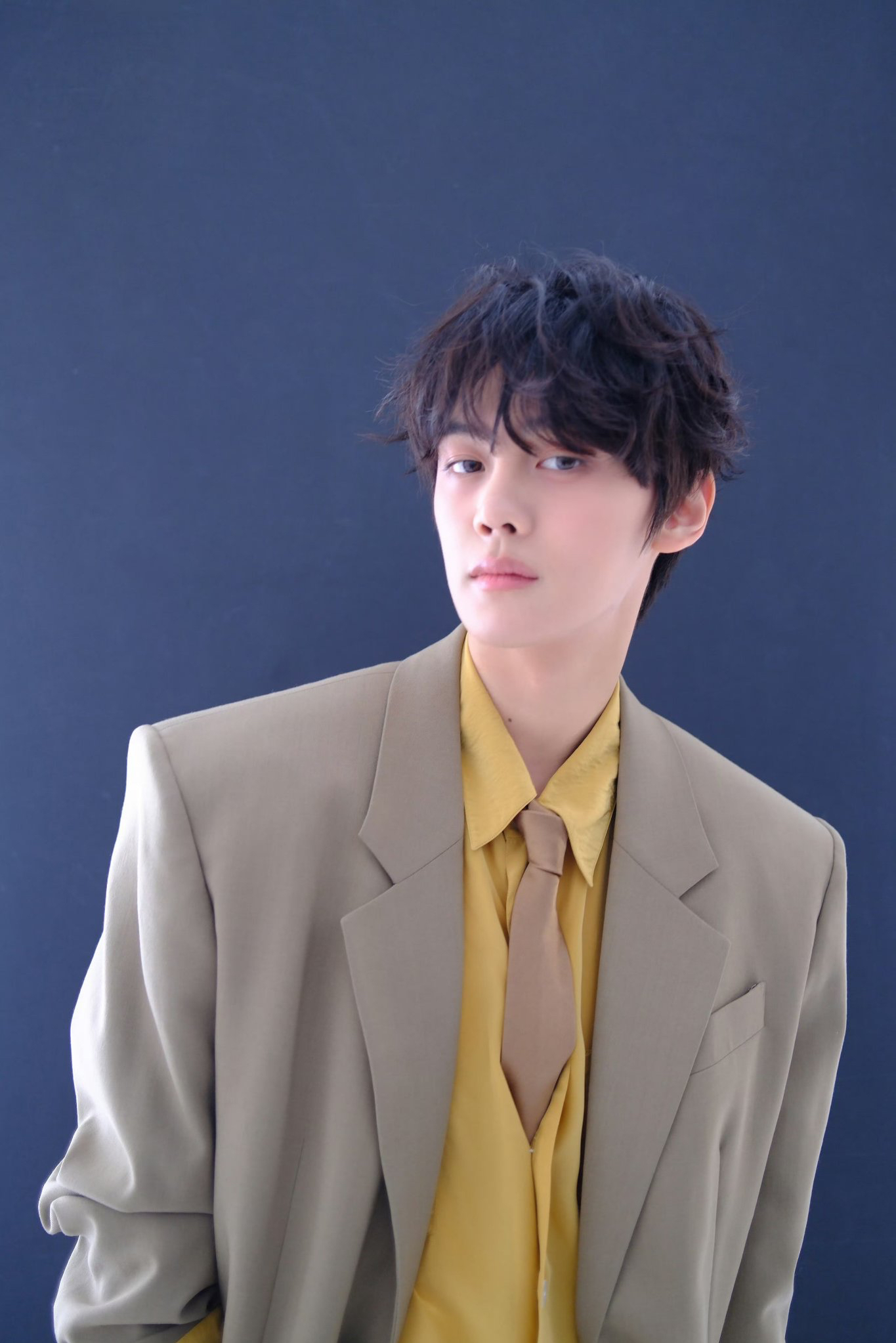 Recent activity shot of Kim Gyuvin (ZEROBASEONE)