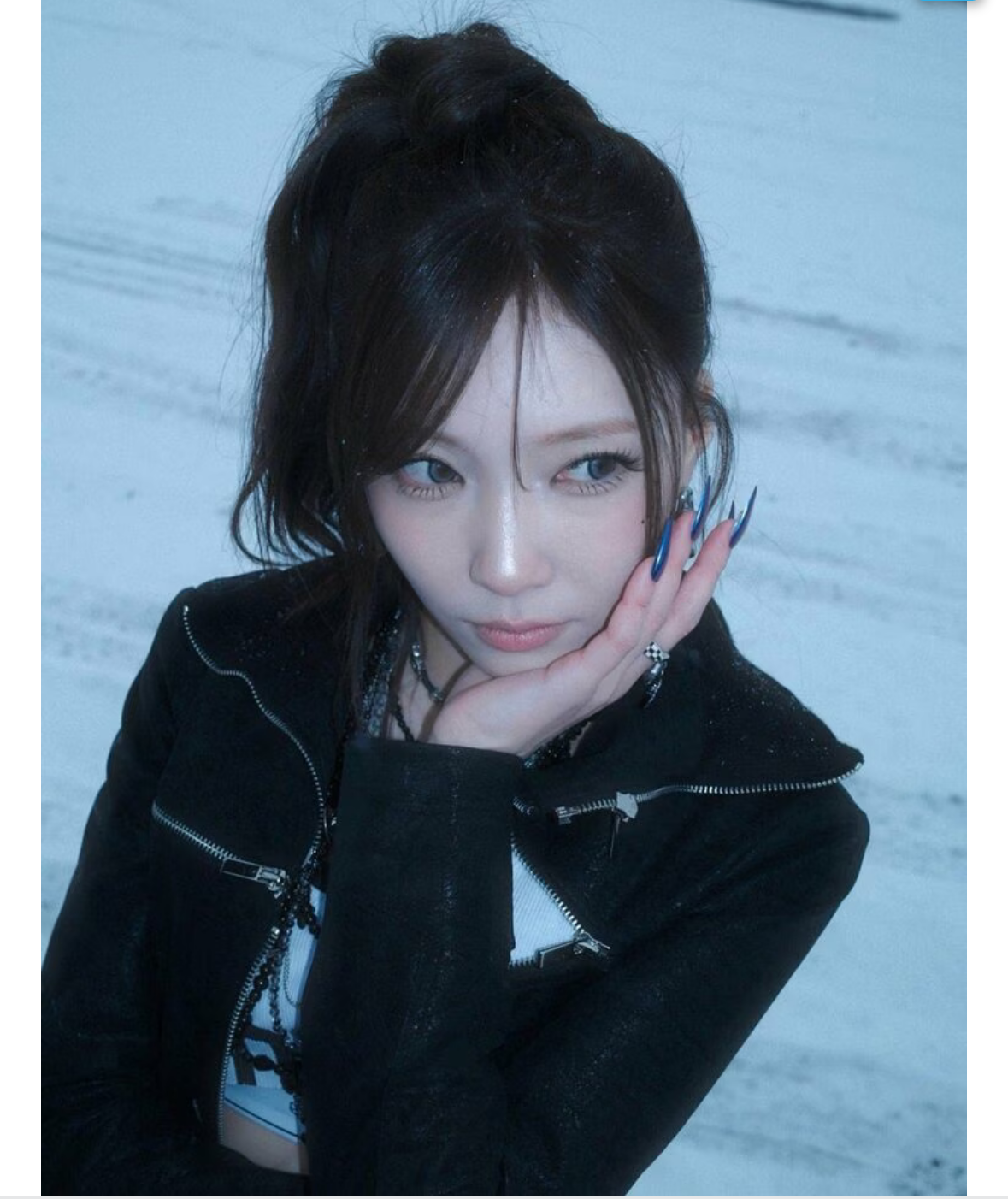 A moment captured by Mayuka (NiziU)'s fan