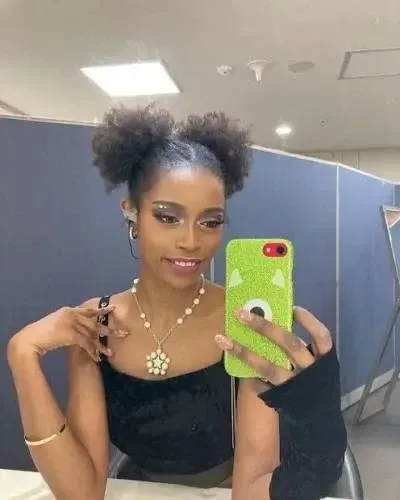 Recent activity shot of Fatou (Blackswan)