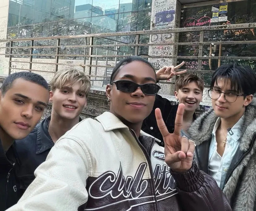 A moment captured by SANTOS BRAVOS's fan