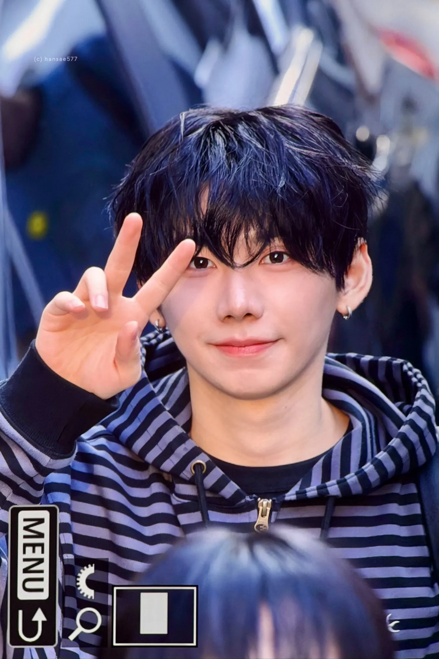 A moment captured by Park Han (AHOF)'s fan