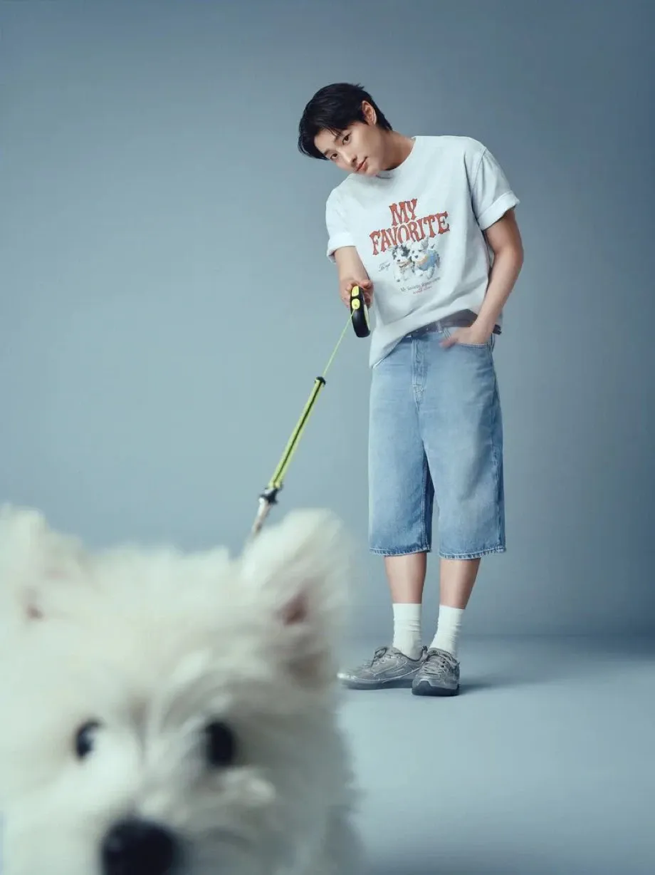 A moment captured by WOODZ's fan