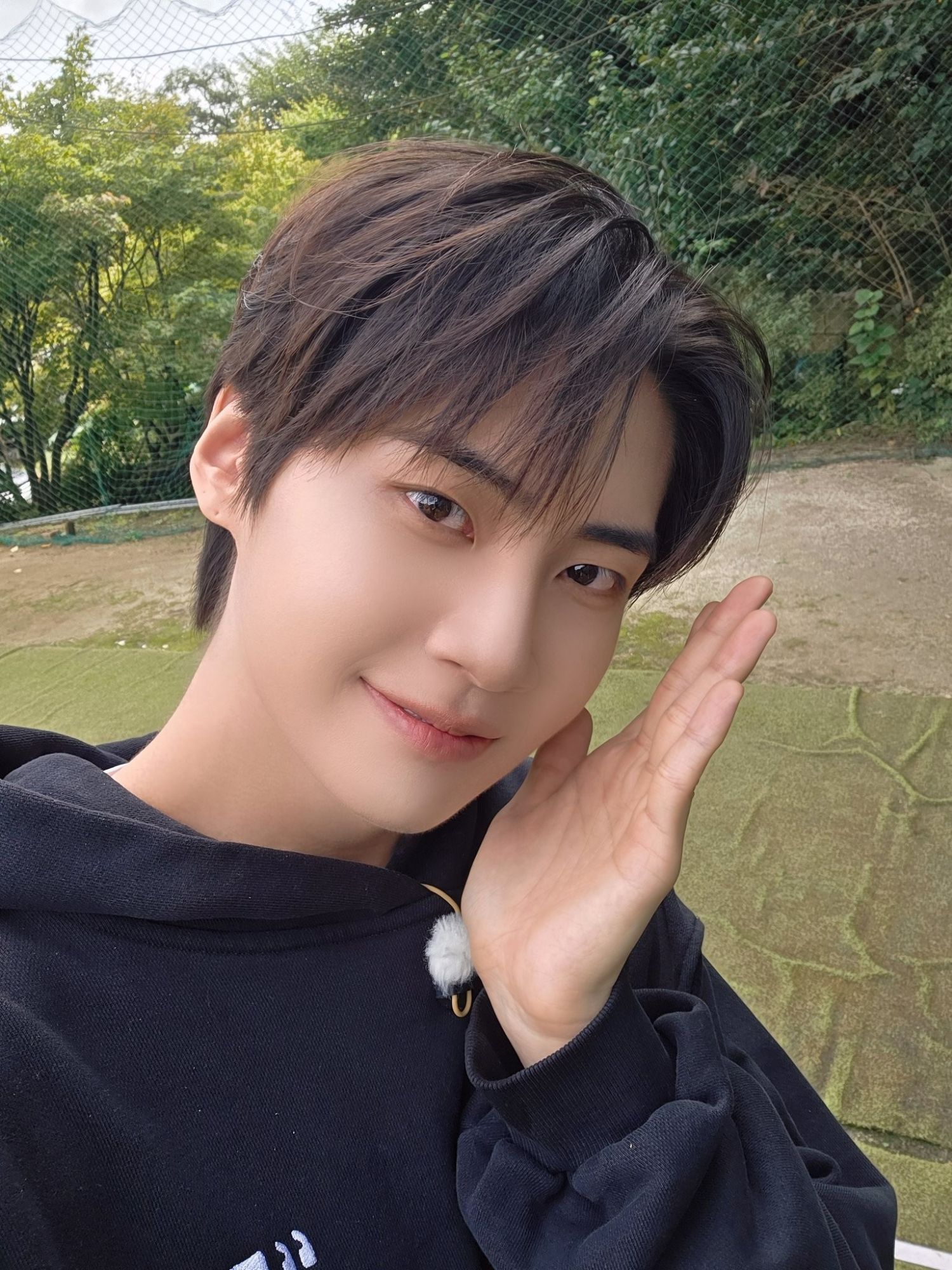 Behind-the-scenes cut of Lee Jinhyuk