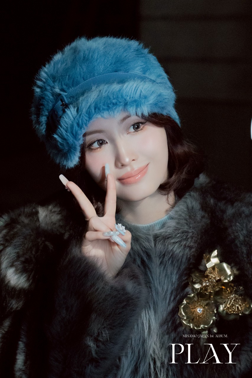 Potret di balik layar Momo (TWICE)