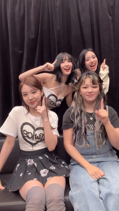 모모 (TWICE)의 비하인드 컷