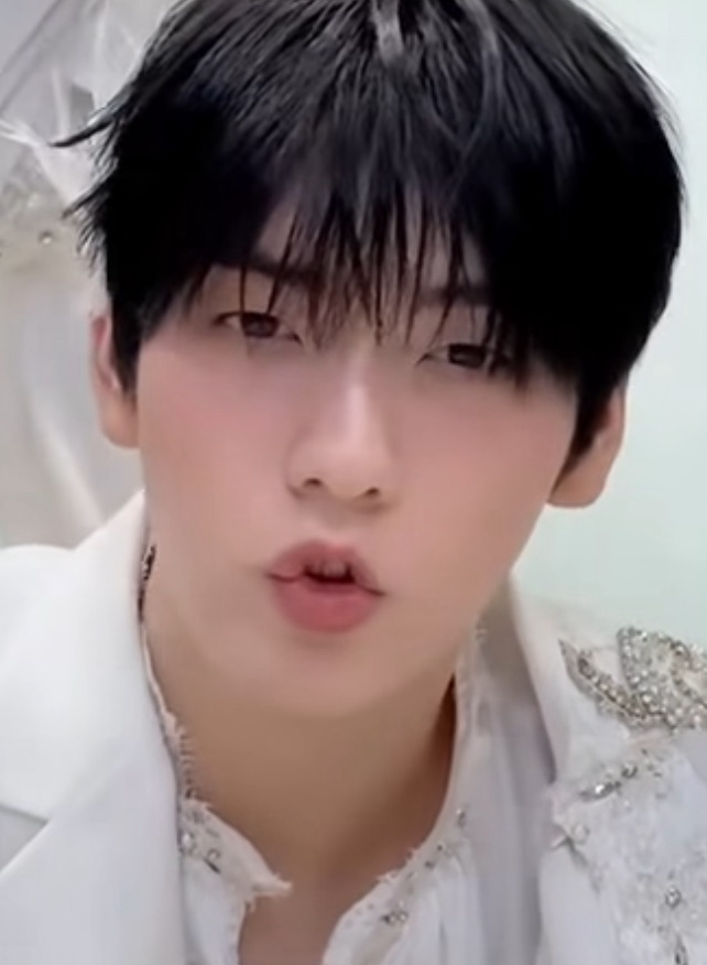 Behind-the-scenes cut of Soobin (TOMORROW X TOGETHER)