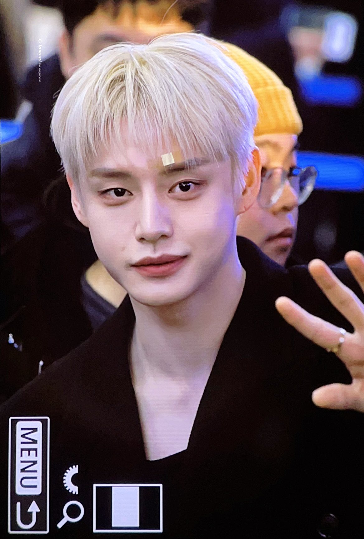 A moment captured by Kim Jiwoong (ZEROBASEONE)'s fan