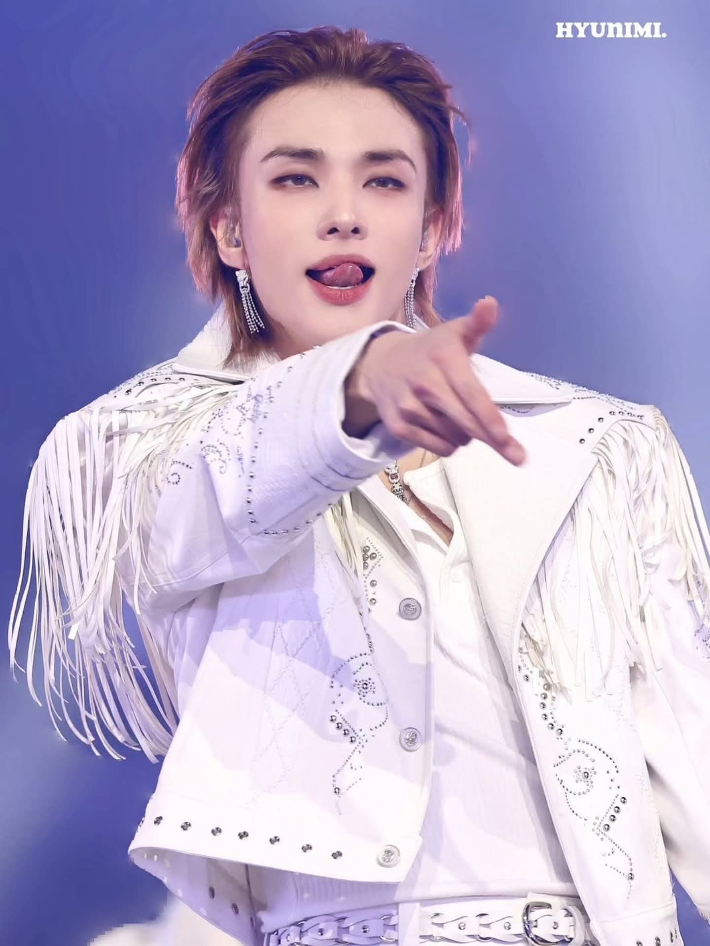 Latest photo of Hyunjin (Stray Kids)