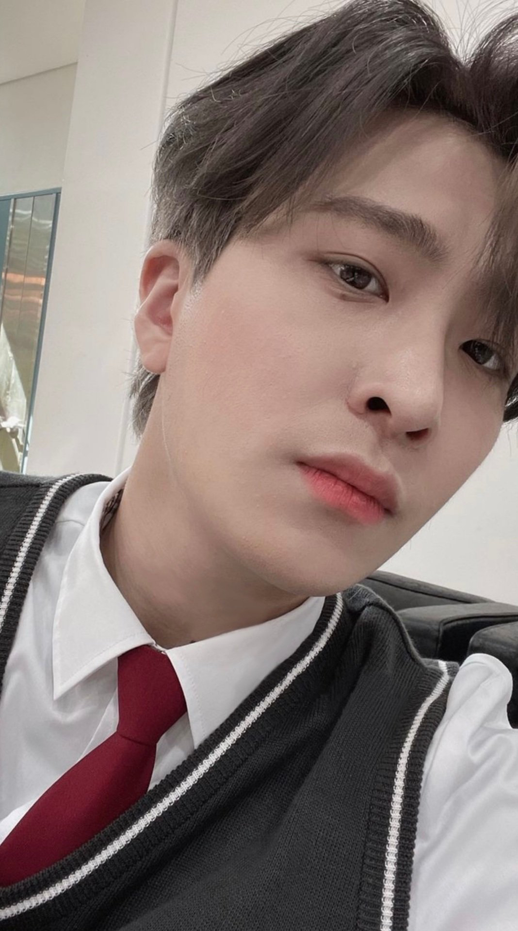 Latest photo of Youngjae (GOT7)