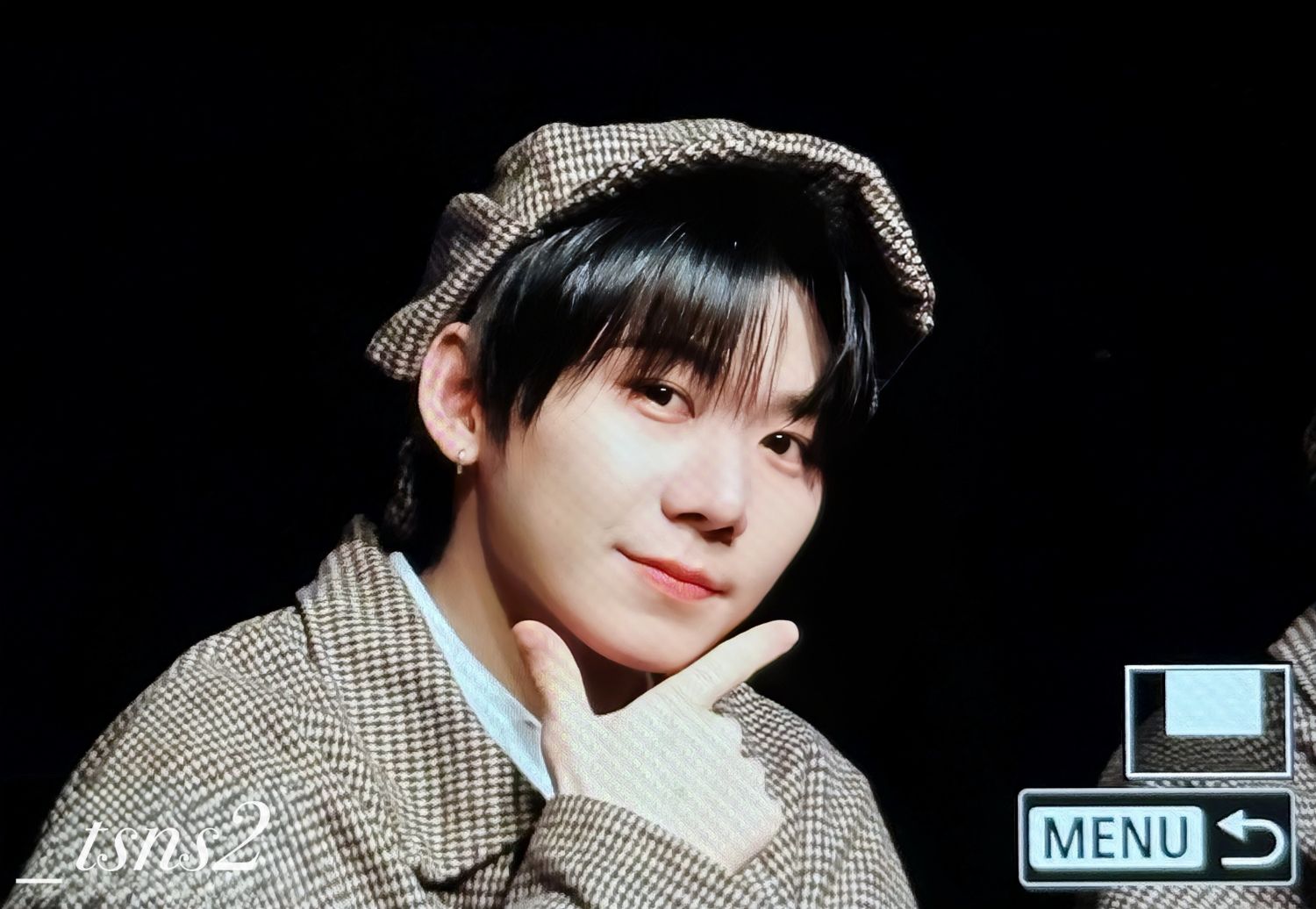 Behind-the-scenes cut of Park Han (AHOF)