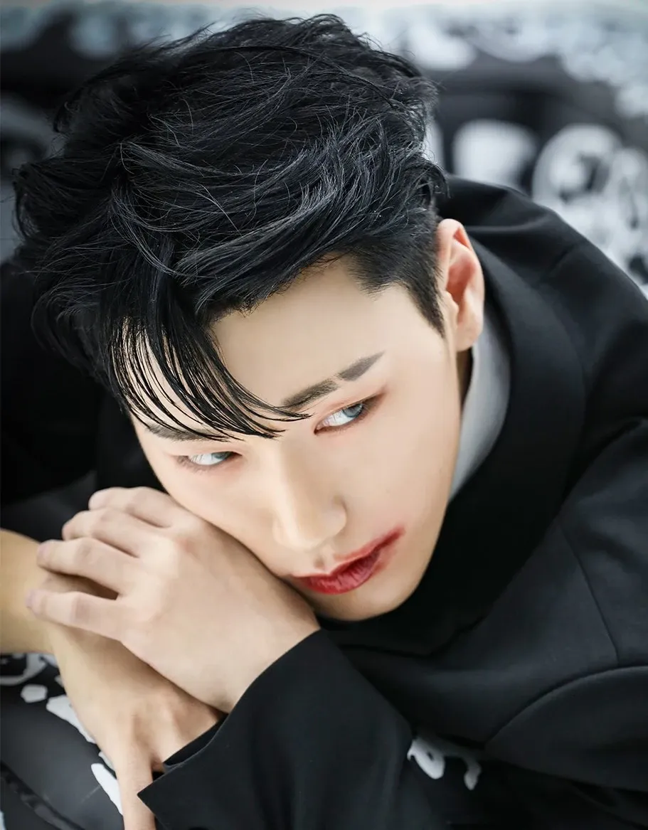 산 (에이티즈)의 최신 사진
