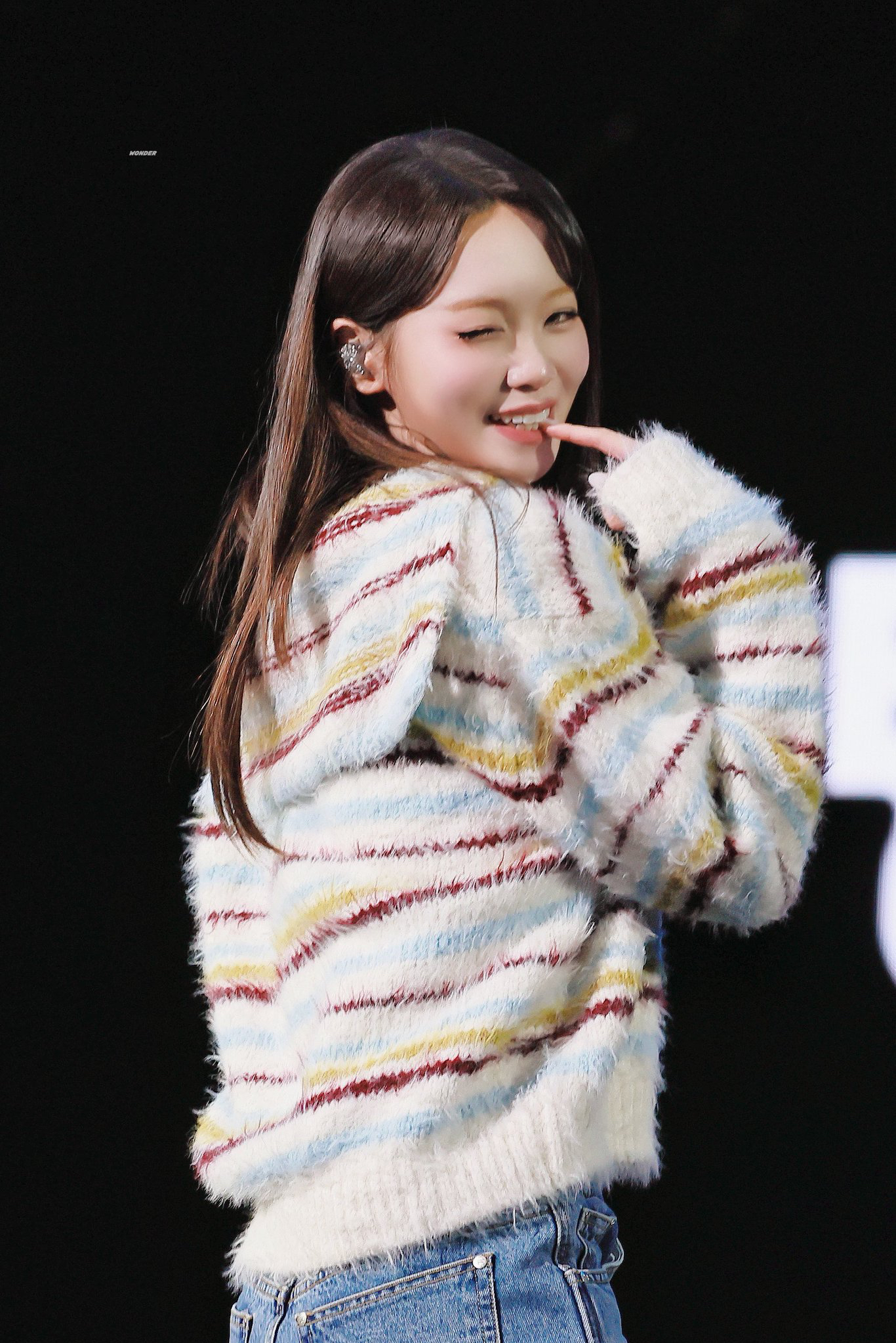 Foto aktivitas terbaru Kim Chaewon (LE SSERAFIM)