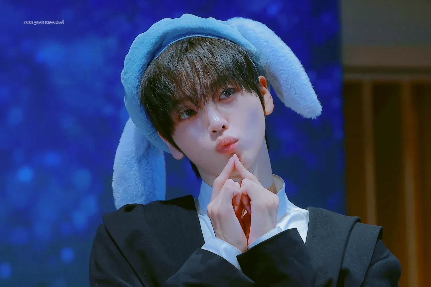 Latest photo of Hyeongjun (CRAVITY)