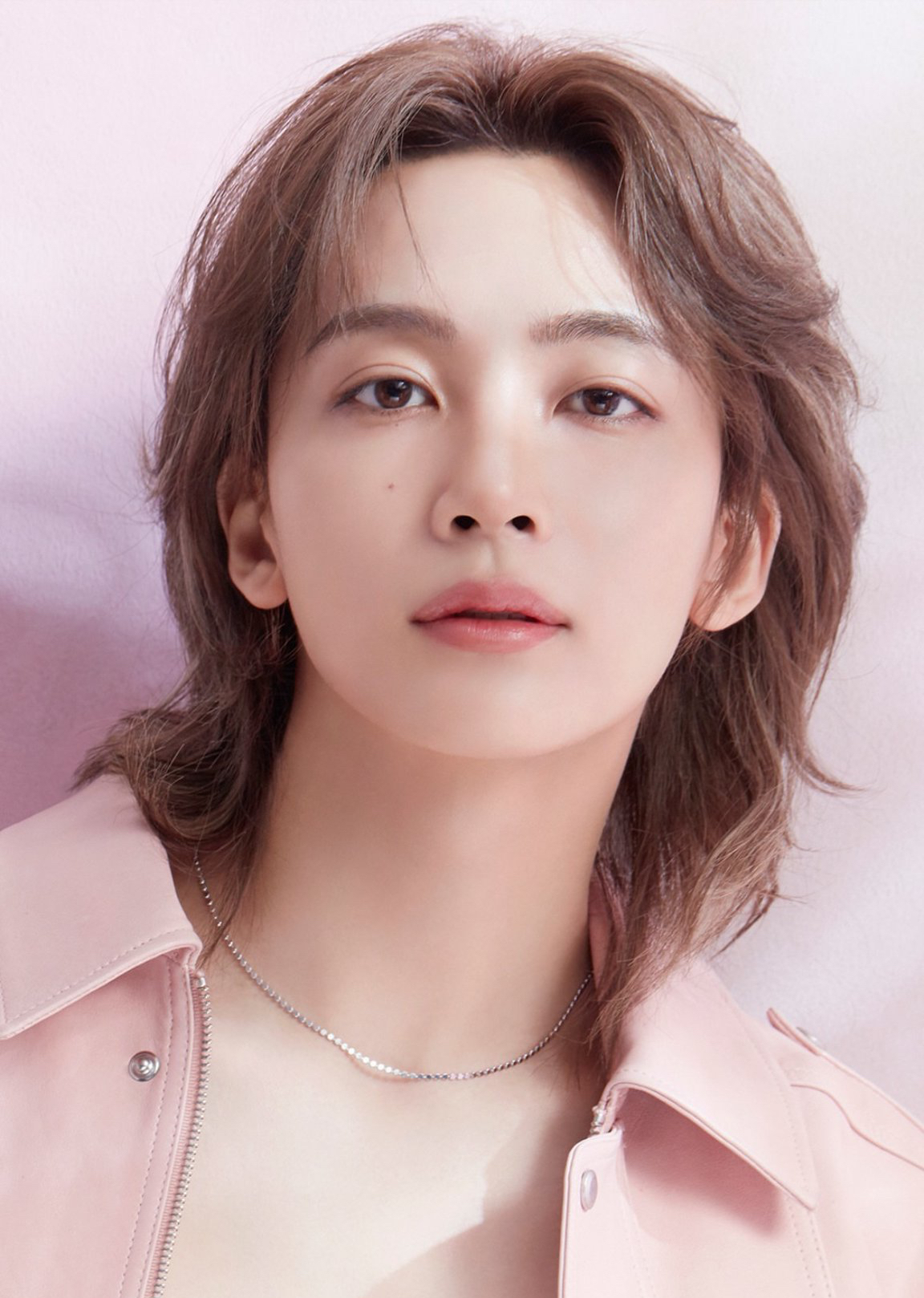 Recent activity shot of Jeonghan (SEVENTEEN)