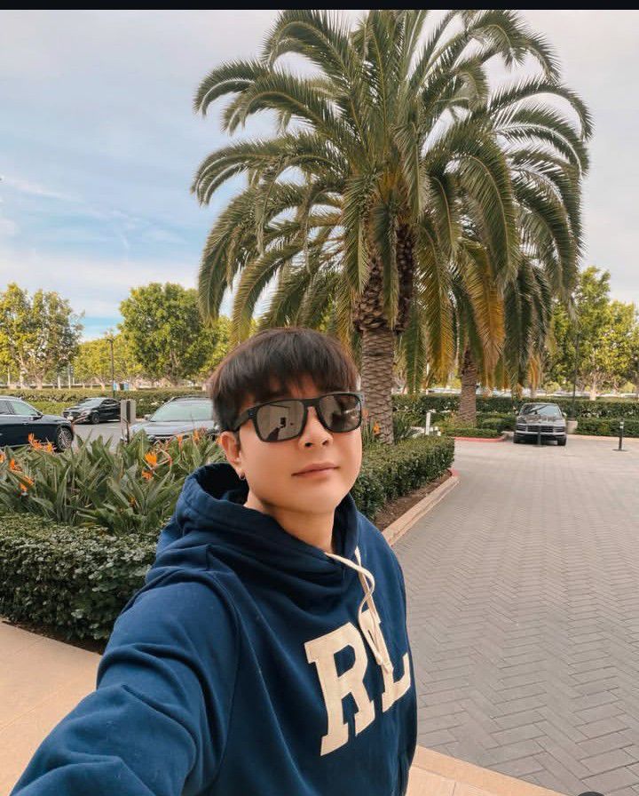 Behind-the-scenes cut of Shindong (Super Junior)