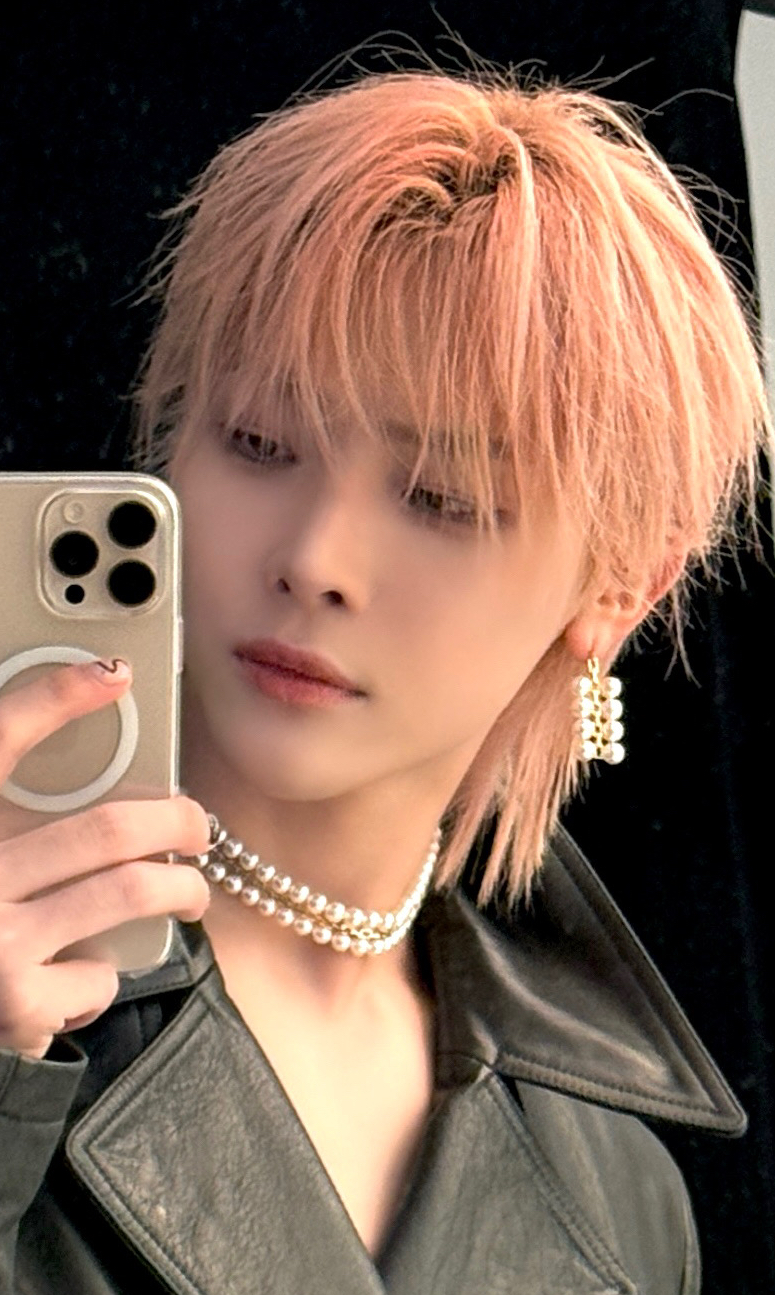 Recent activity shot of Nicholas (&TEAM)