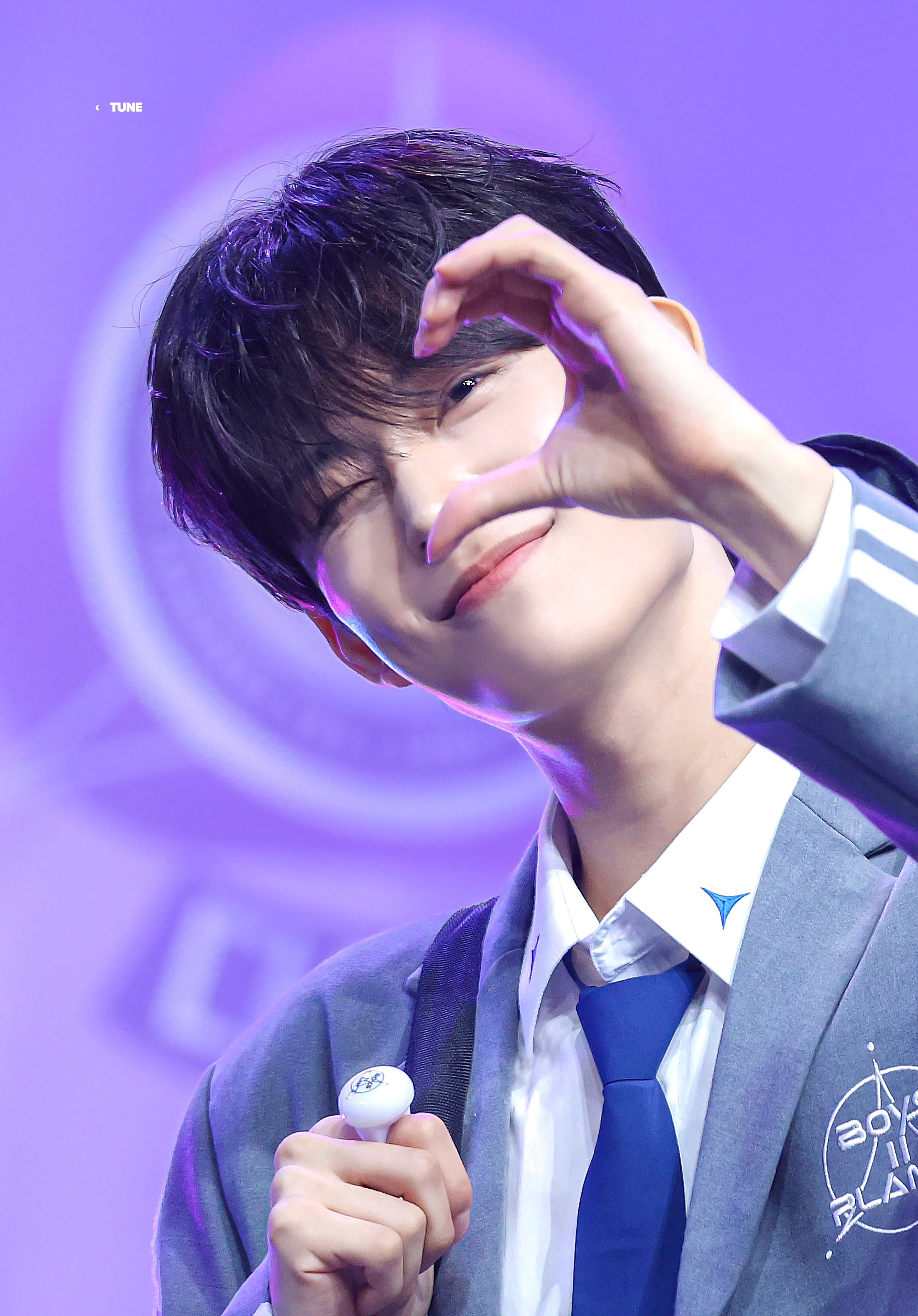 金虔佑 (ALPHA DRIVE ONE)粉丝拍下的瞬间