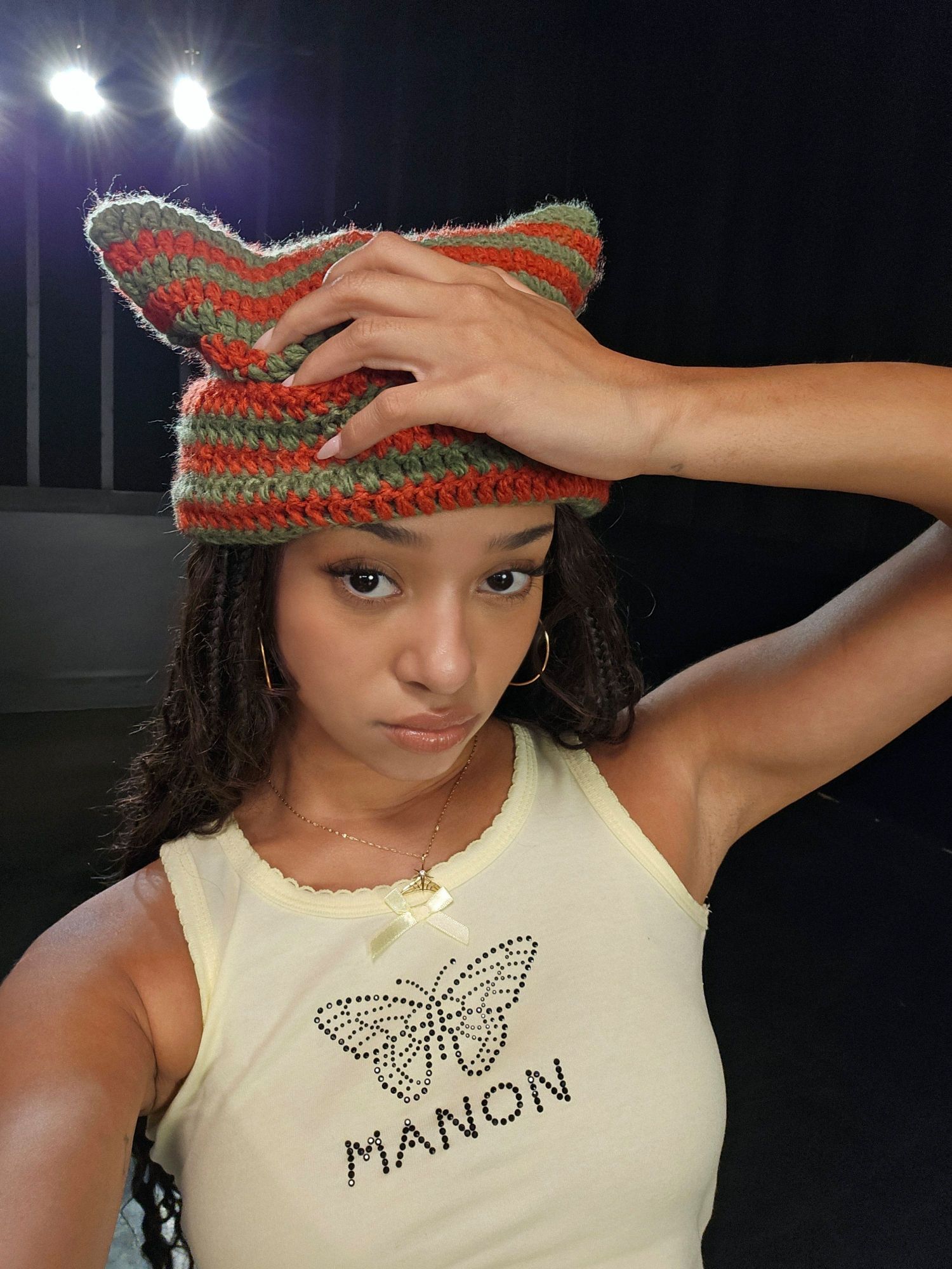 A moment captured by Manon (KATSEYE)'s fan