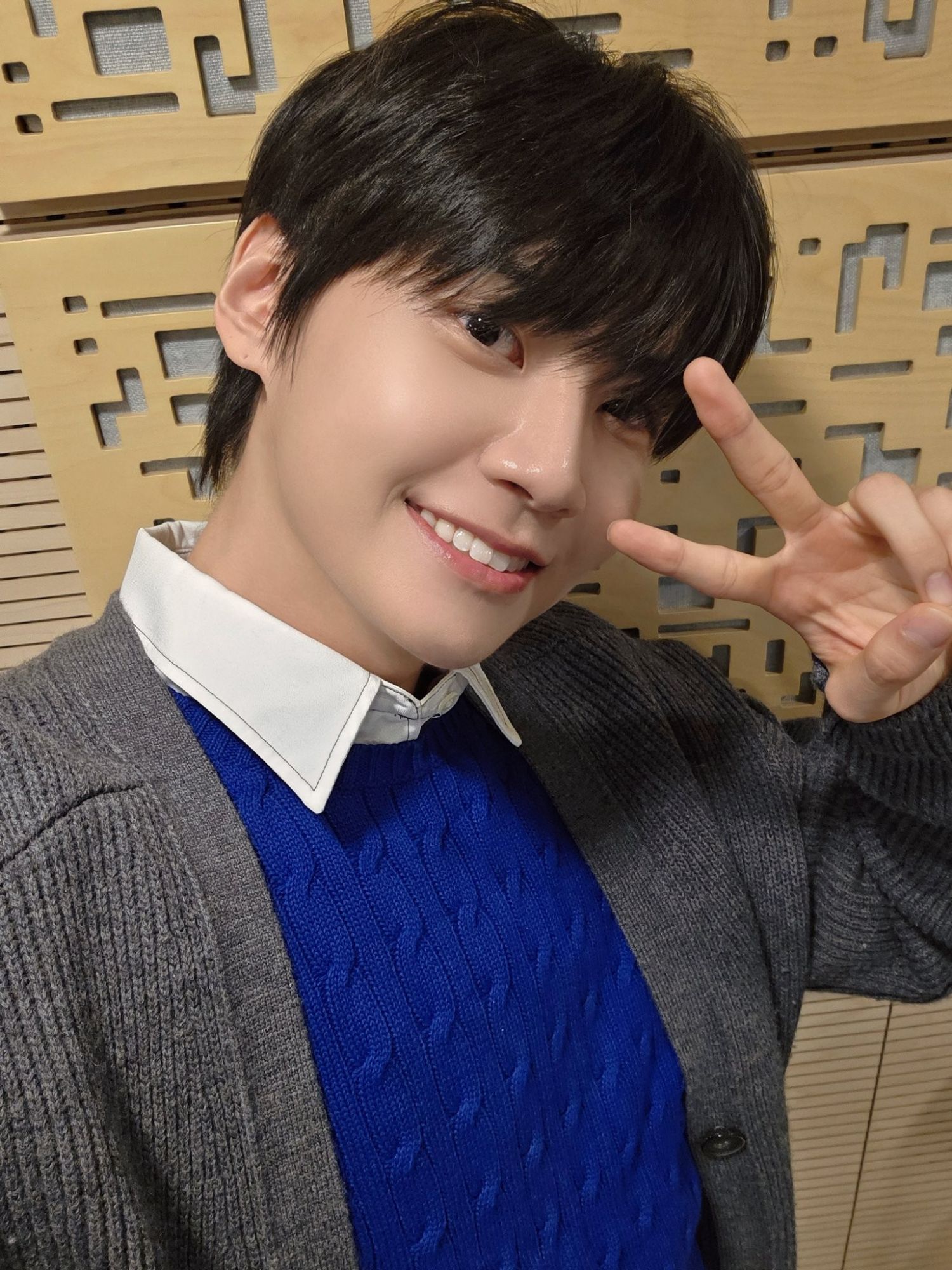 Behind-the-scenes cut of Lee Jinhyuk