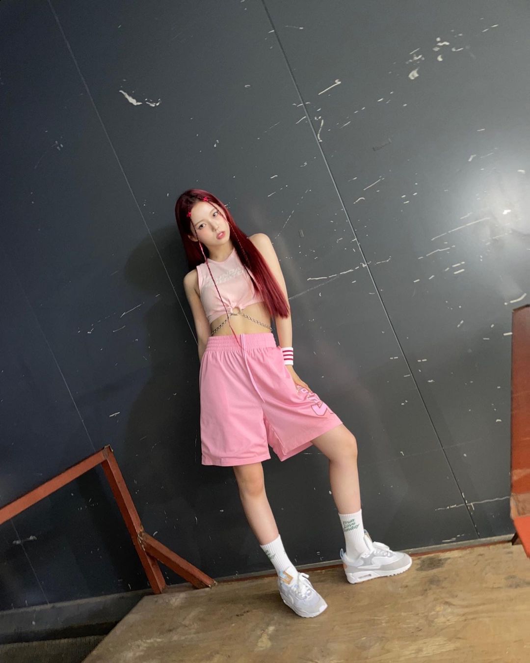 Behind-the-scenes cut of NMIXX