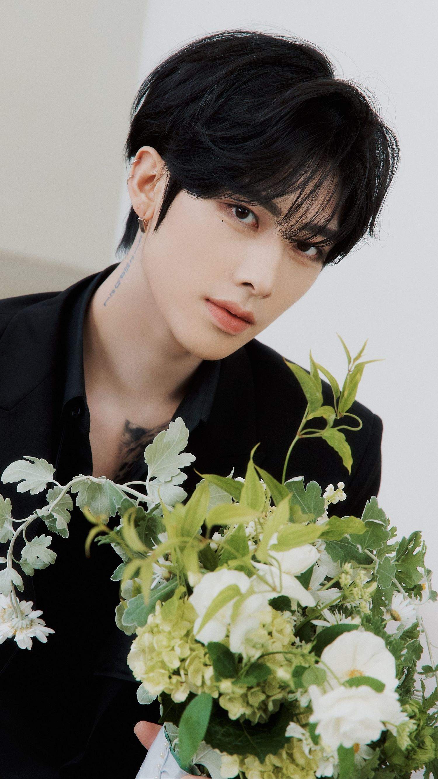 Behind-the-scenes cut of Ricky (ZEROBASEONE)