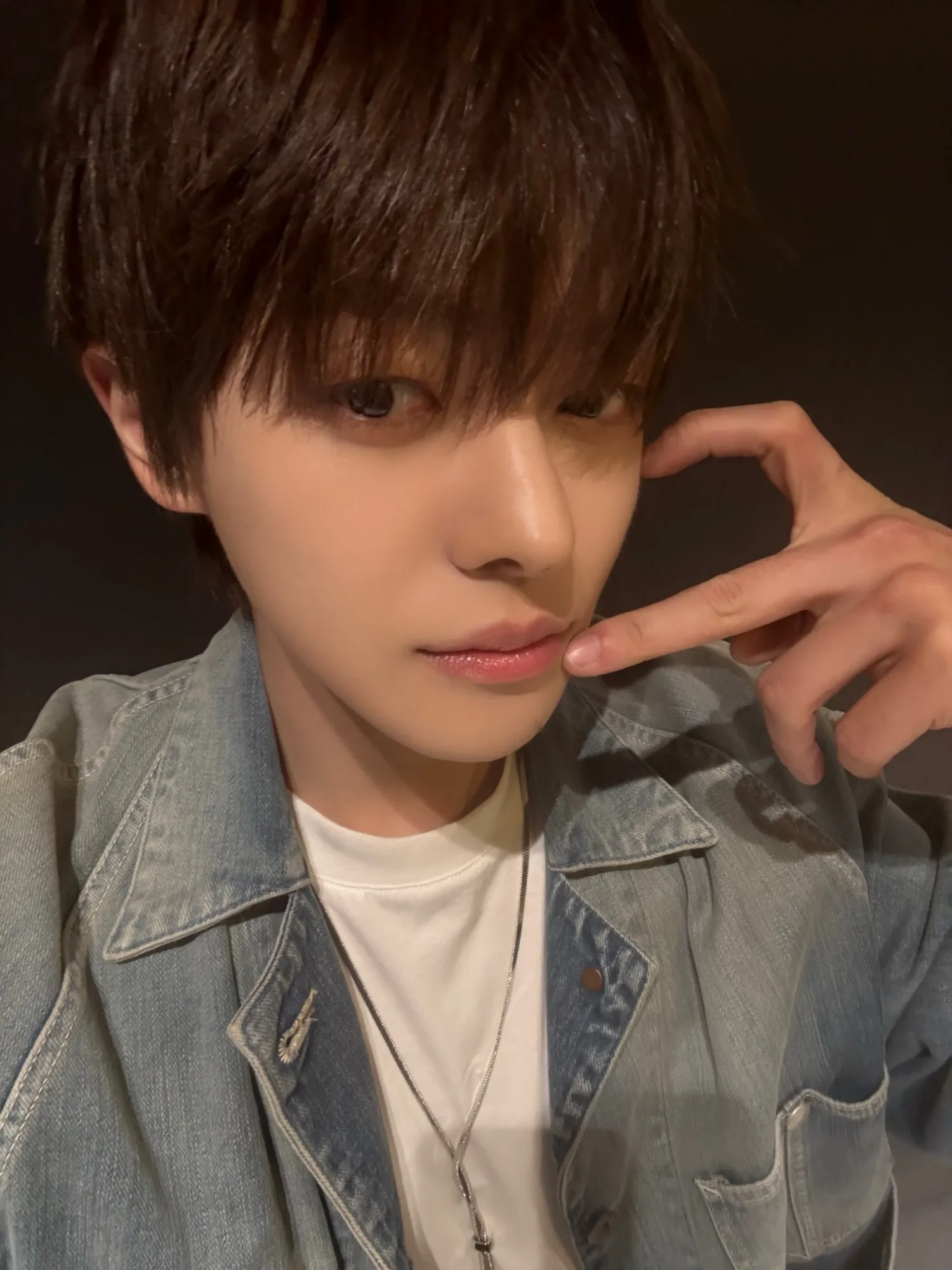 Behind-the-scenes cut of Lee Leo (ALPHA DRIVE ONE)