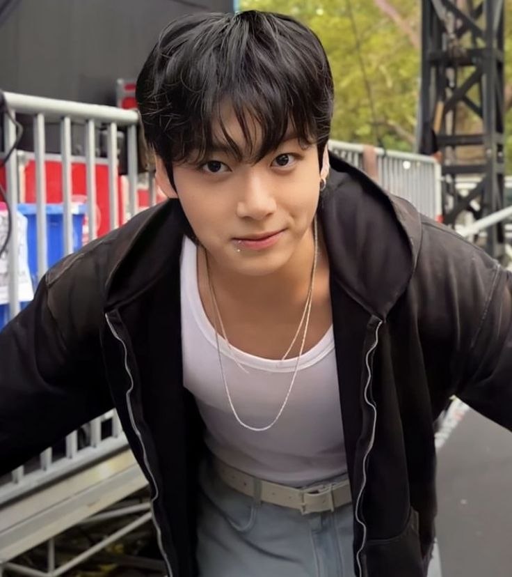 Latest photo of Jungkook (BTS)