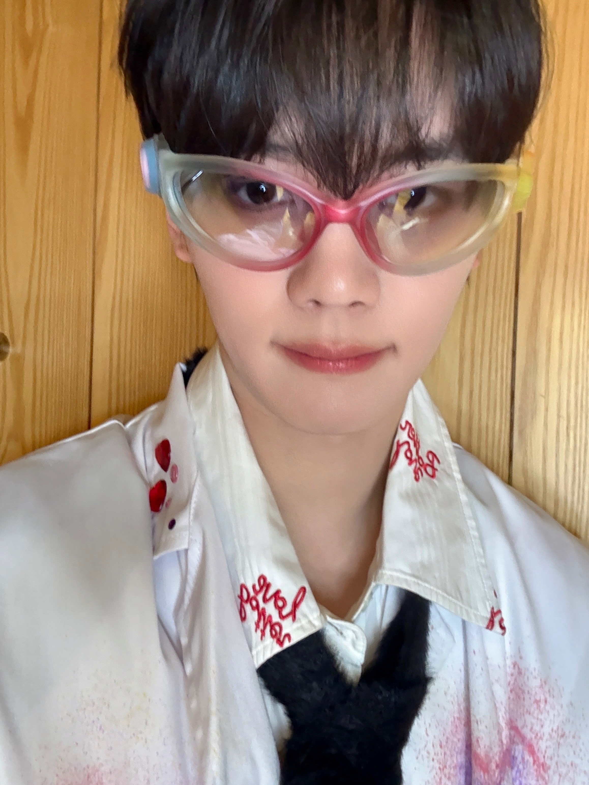 A moment captured by Kim Gyuvin (ZEROBASEONE)'s fan