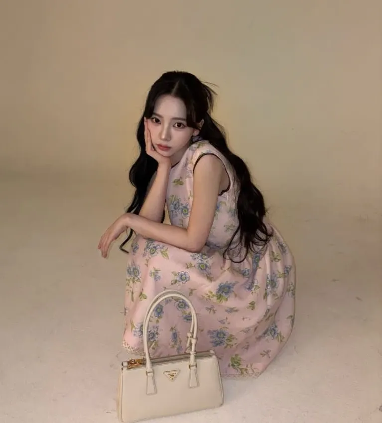 Latest photo of Karina (aespa)