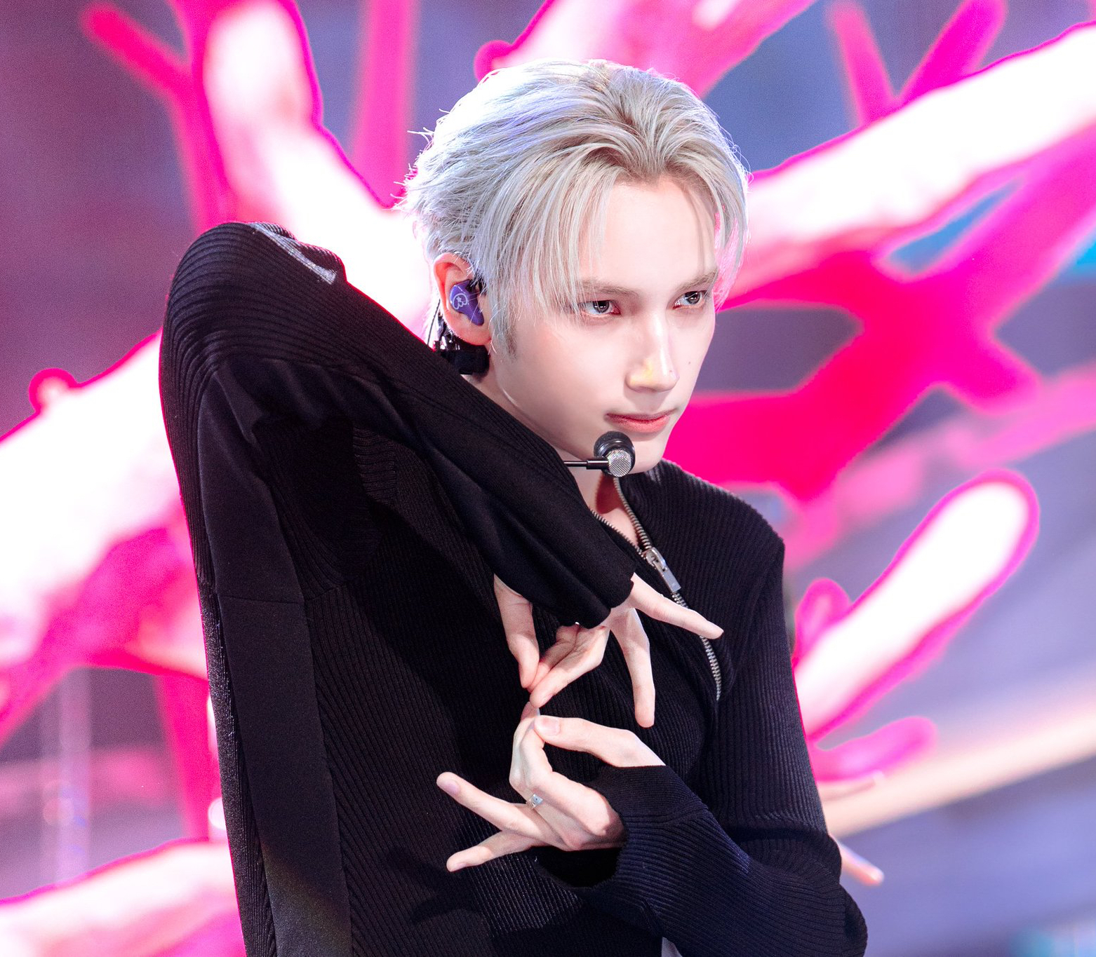 휴닝카이 (투모로우바이투게더) 최근 활동샷