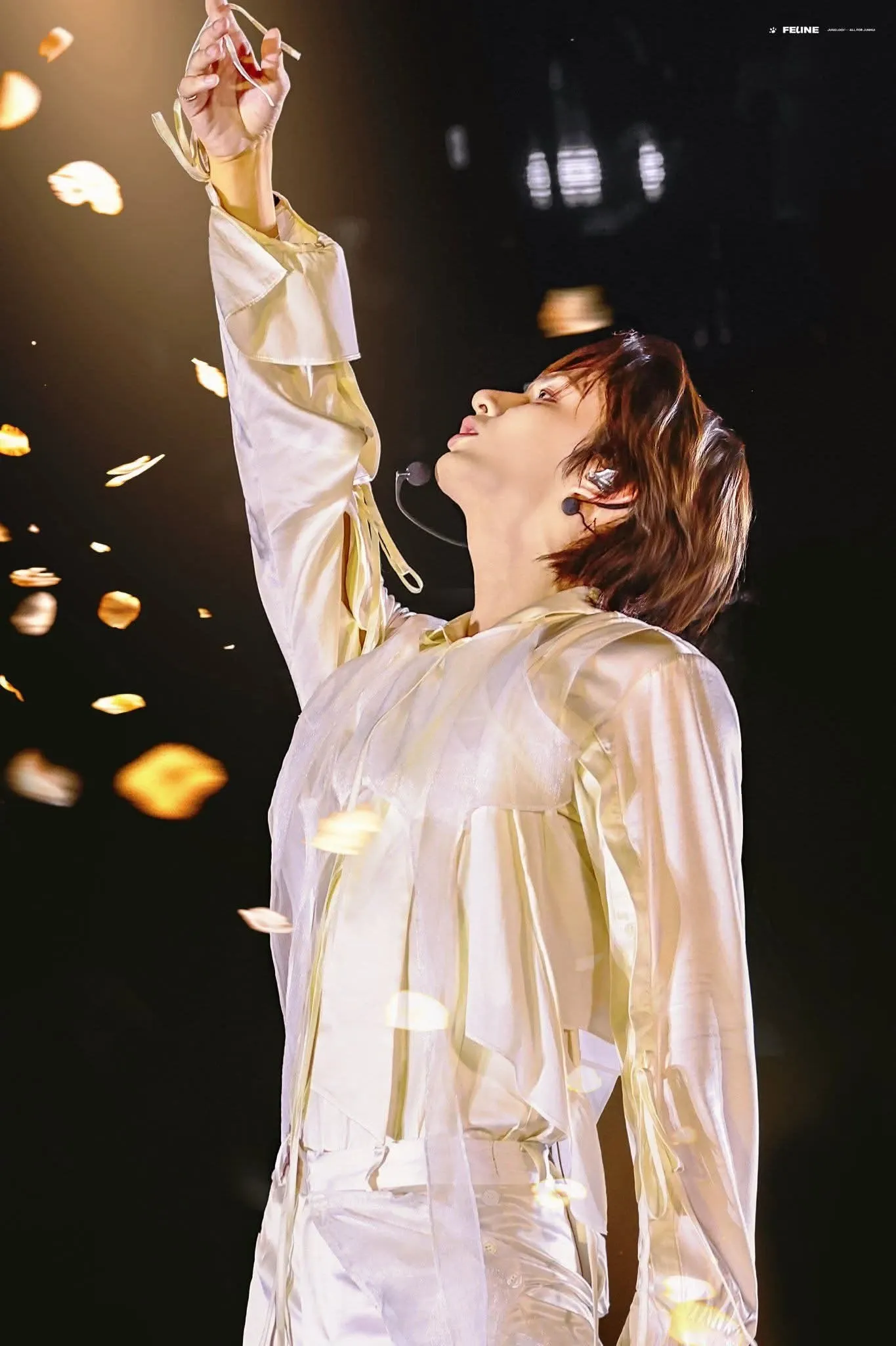Behind-the-scenes cut of Jun (SEVENTEEN)