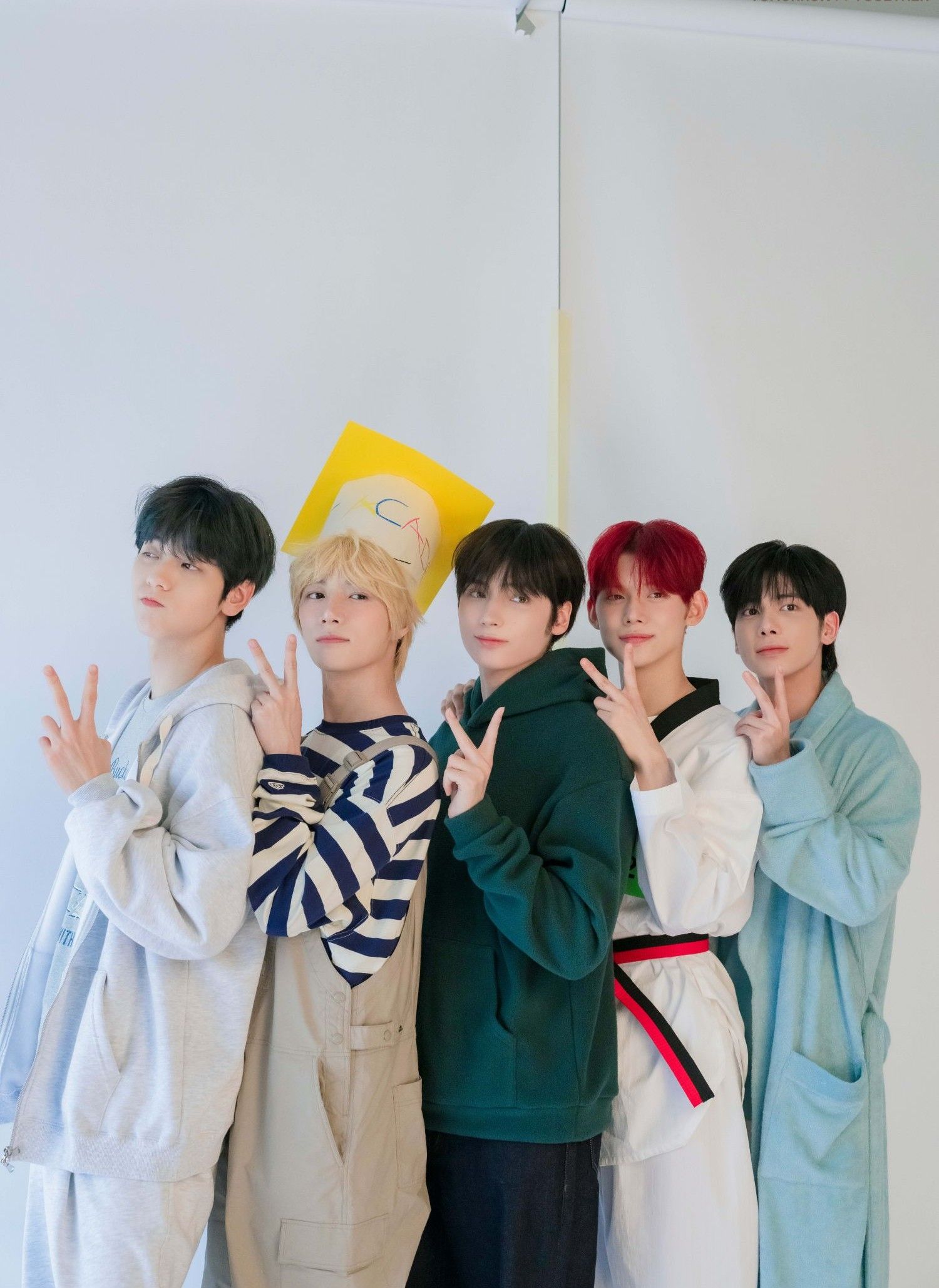 Trending idol content in the community