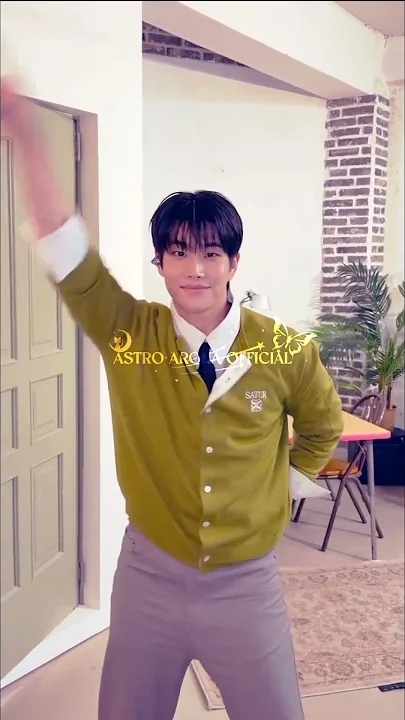 Behind-the-scenes cut of MJ (ASTRO)