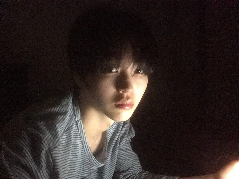 Latest photo of Hyeongjun (CRAVITY)