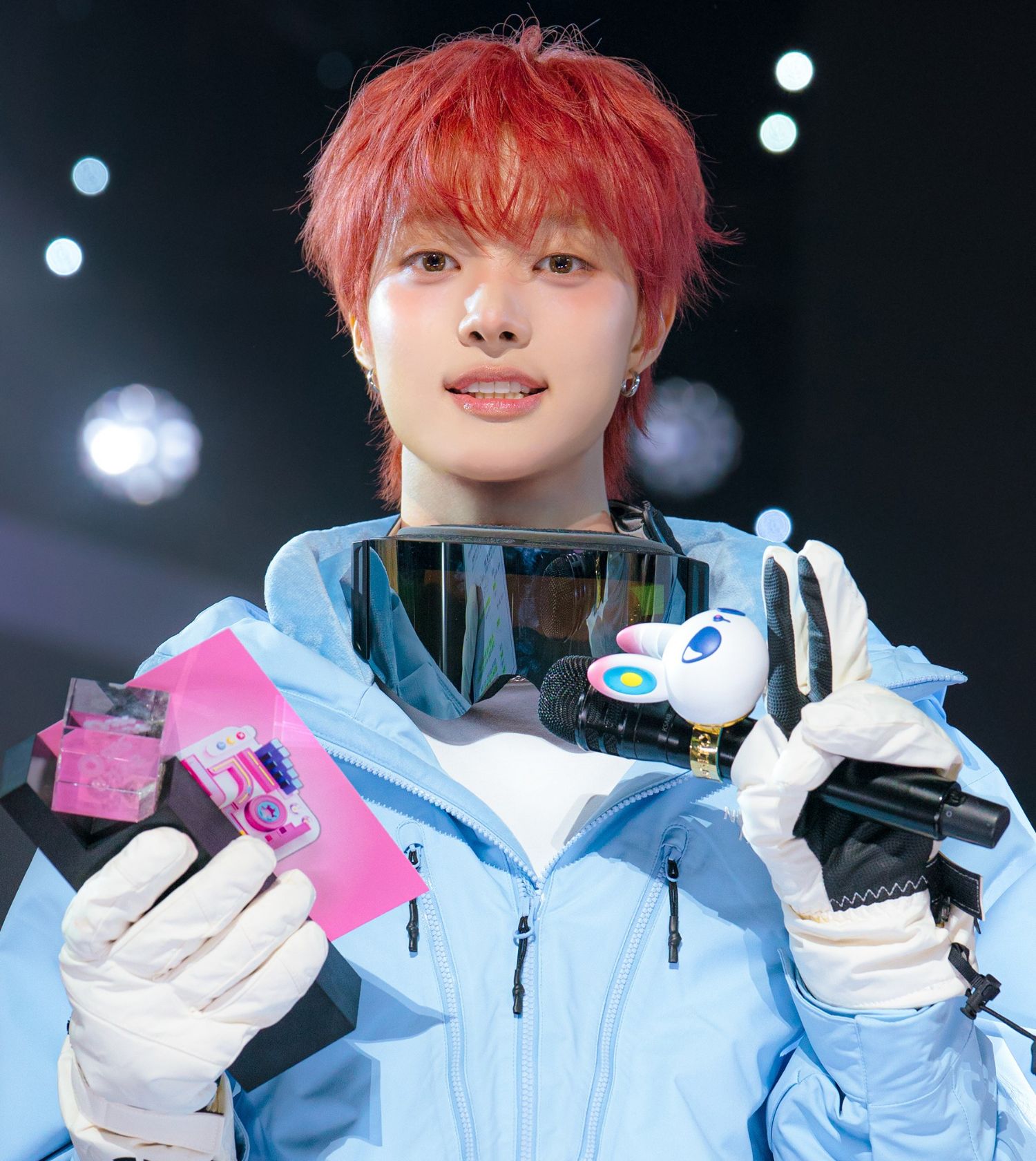 Recent activity shot of EJ (&TEAM)