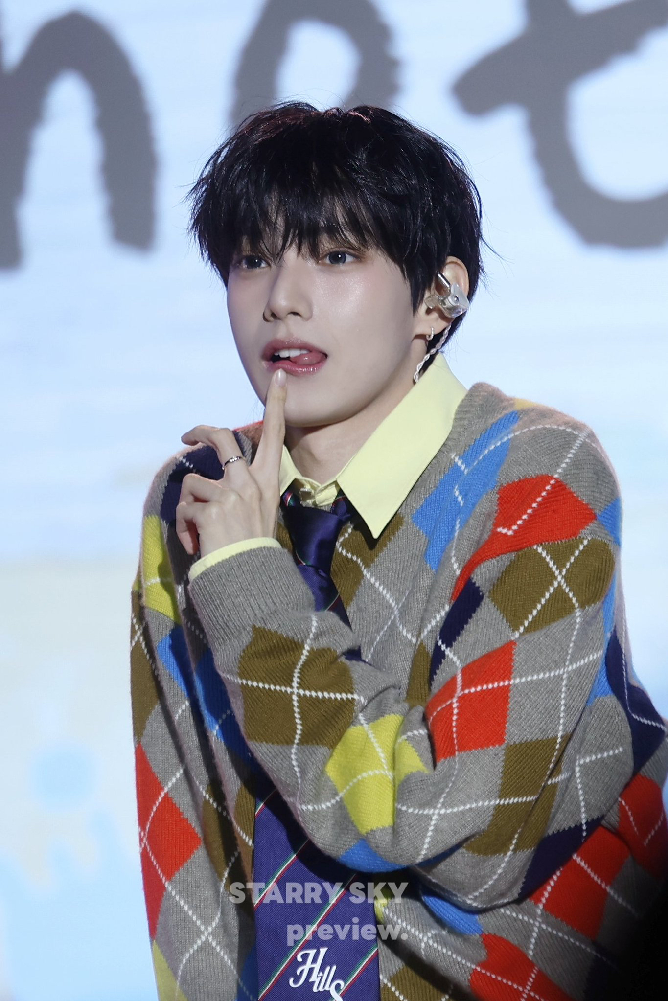 Behind-the-scenes cut of Chuei Liyu