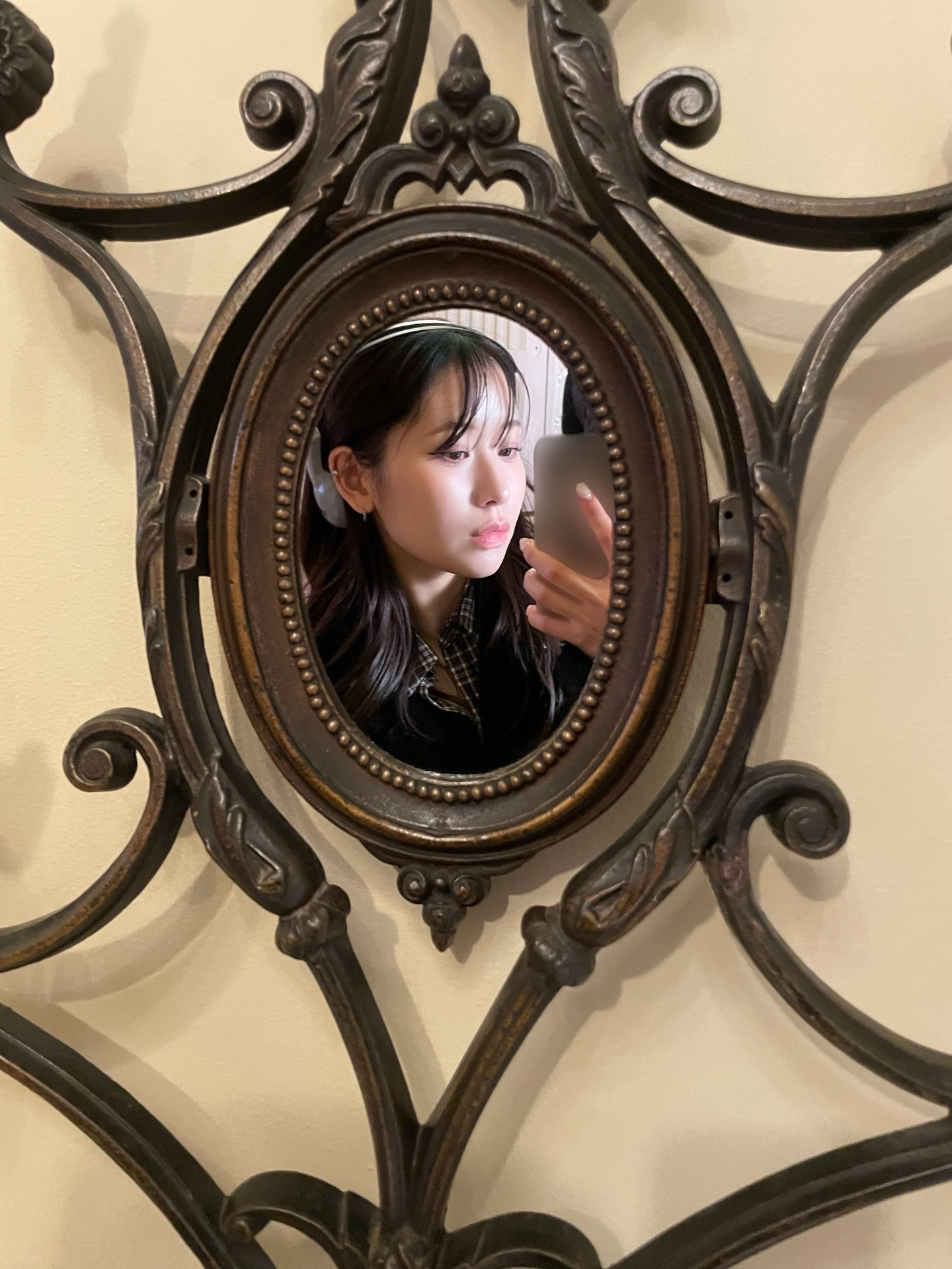 Recent activity shot of Kasahara Momona (ME:I)