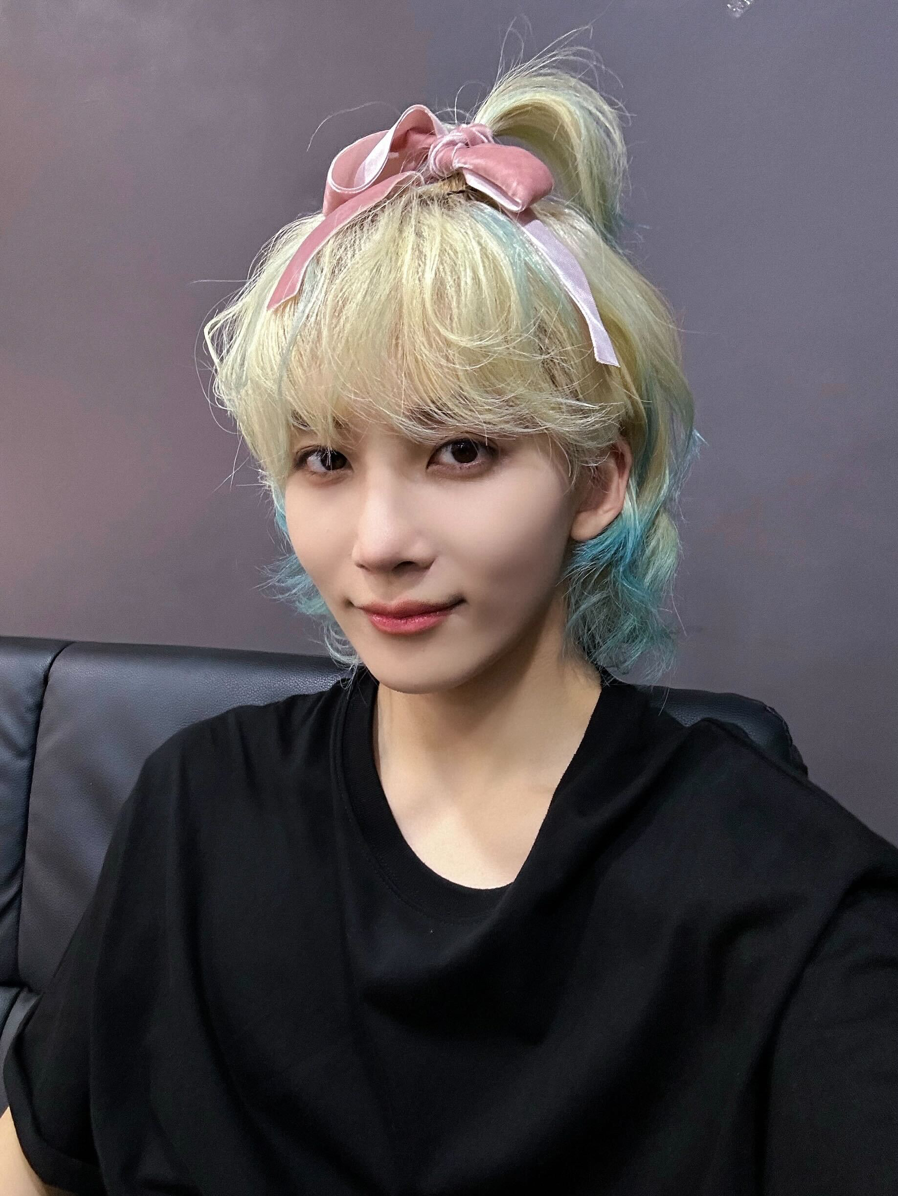 Latest photo of Jeonghan (SEVENTEEN)