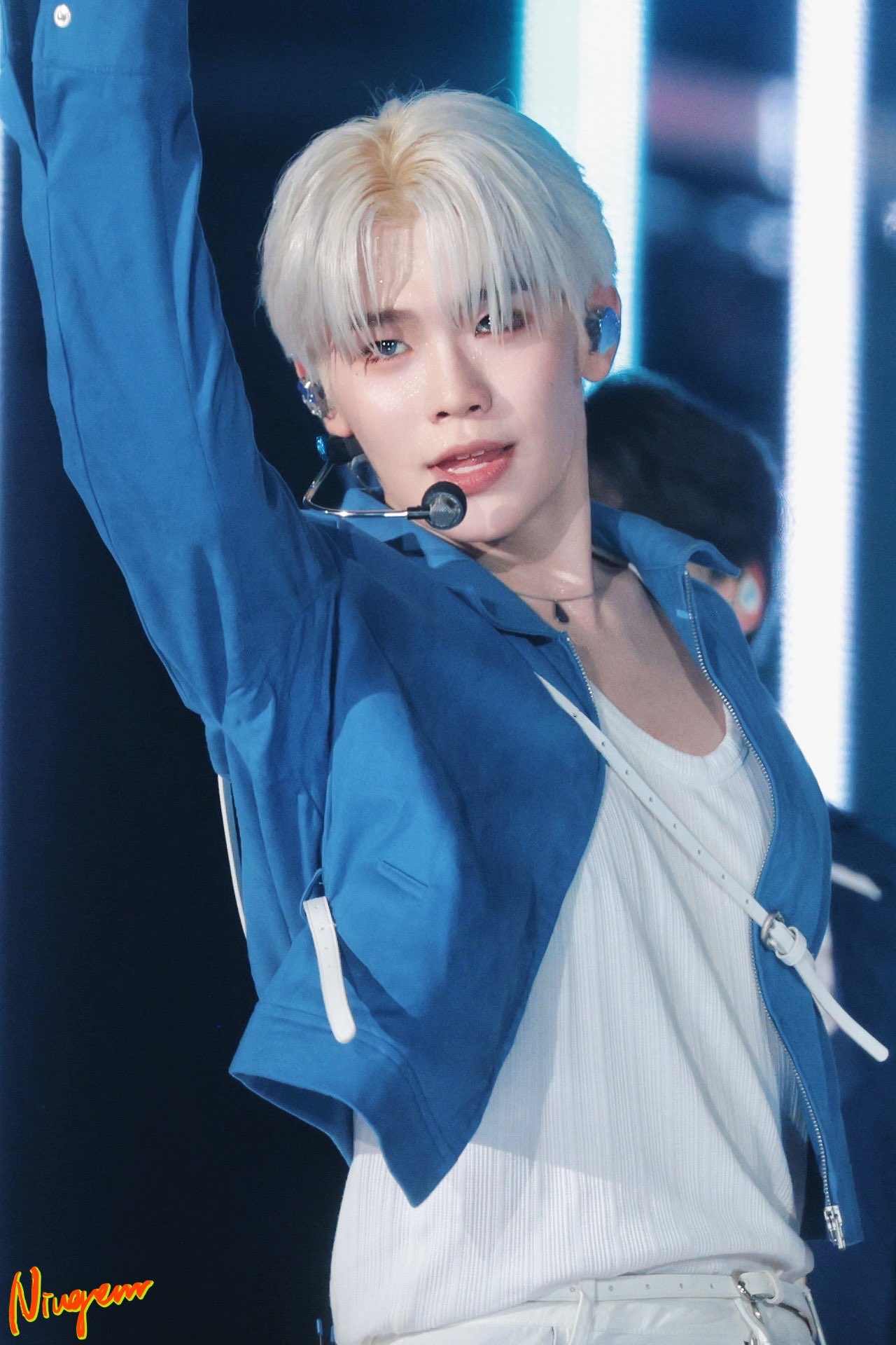 Recent activity shot of Kim Taerae (ZEROBASEONE)