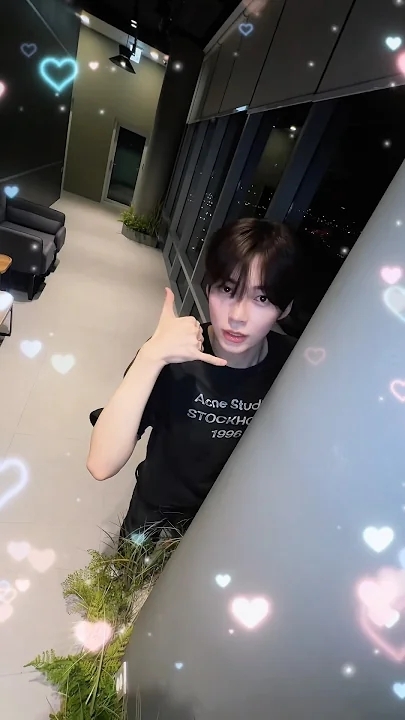 A heartfelt wallpaper shared by ソン・ハンビン (ZEROBASEONE)'s fans