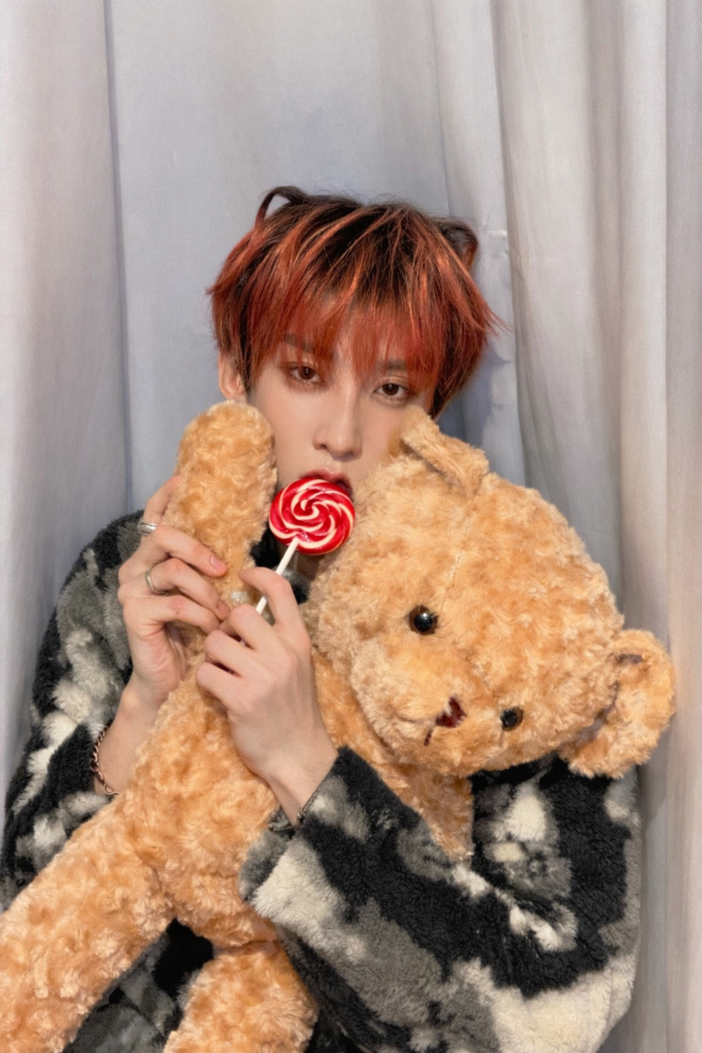 Hot post catching attention from 자유게시판's fandom