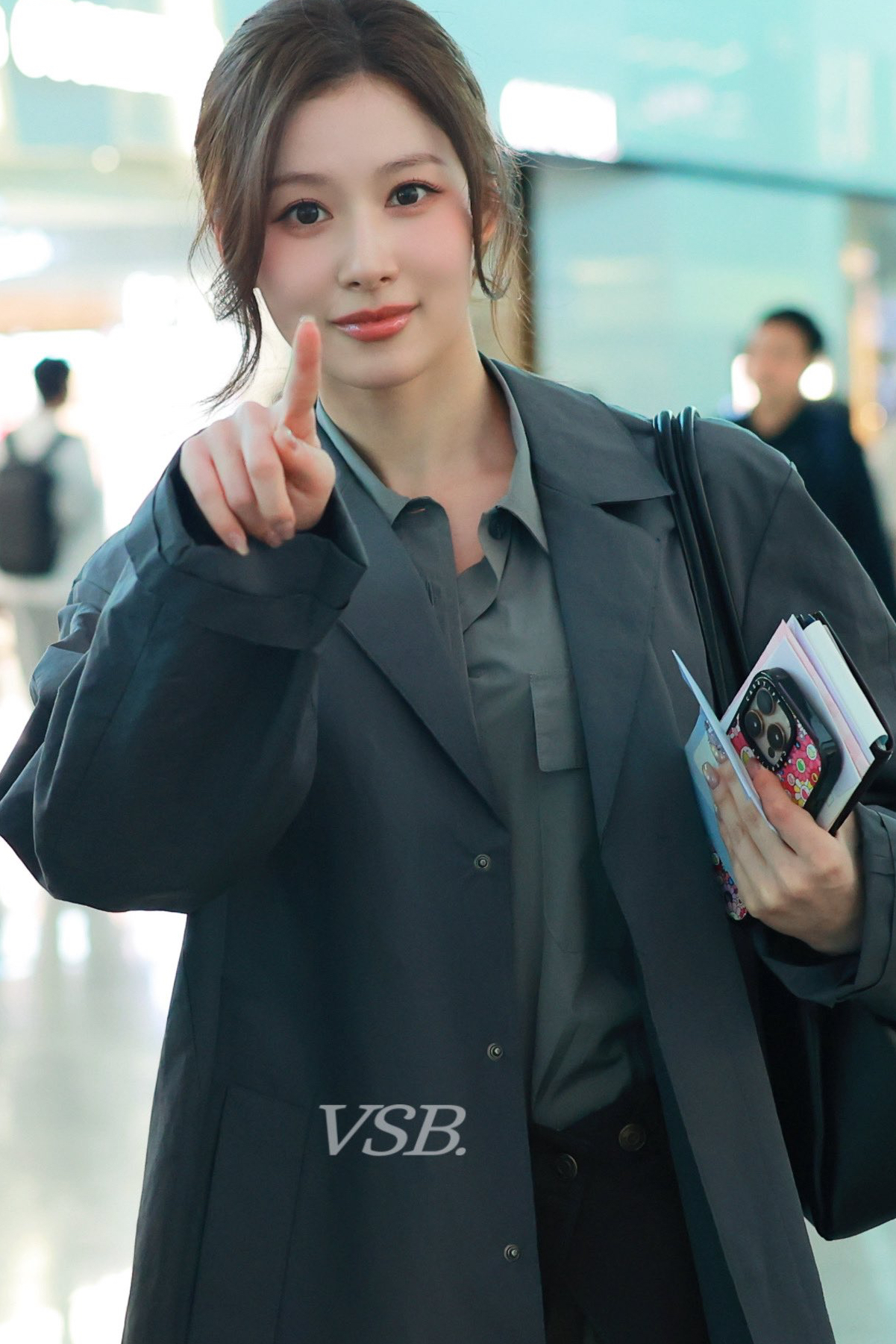 サナ (TWICE)の舞台裏ショット